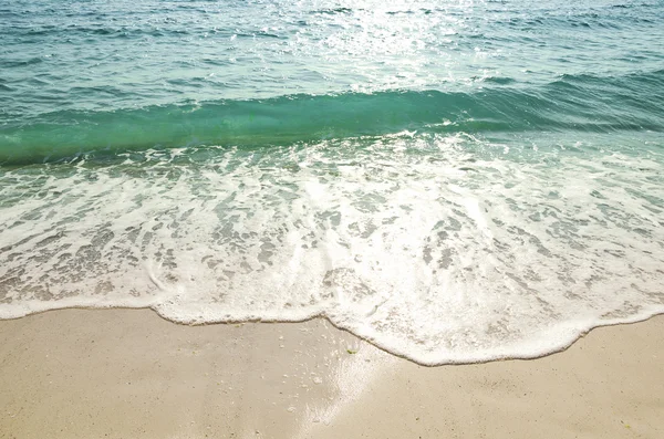 Wave of the sea on the sand beach — Stock Photo, Image