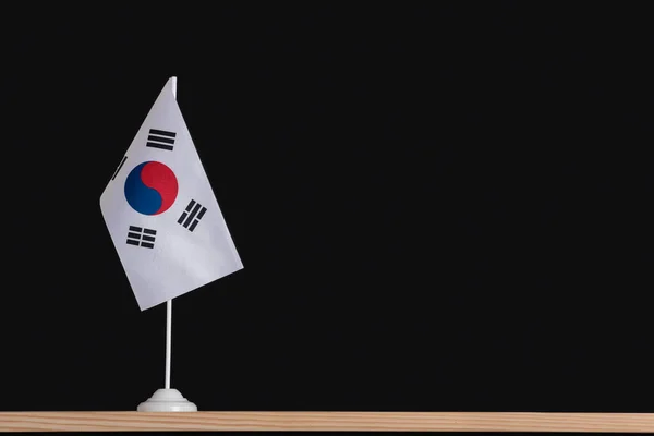 Pólo Bandeira Bandeira Tabela Nacional Coreia Sul Fundo Preto Espaço — Fotografia de Stock