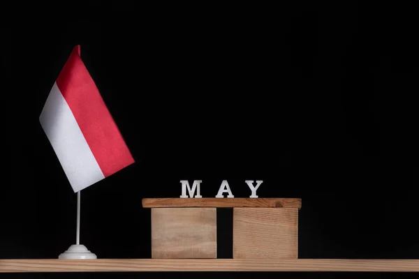 Calendario Madera Mayo Con Bandera Polaca Sobre Fondo Negro Vacaciones —  Fotos de Stock