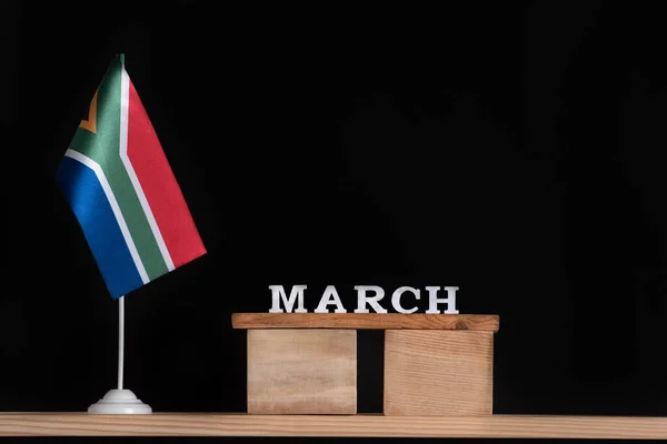 Träkalender Mars Med Rsa Flagga Svart Bakgrund Semester Sydafrika Mars — Stockfoto