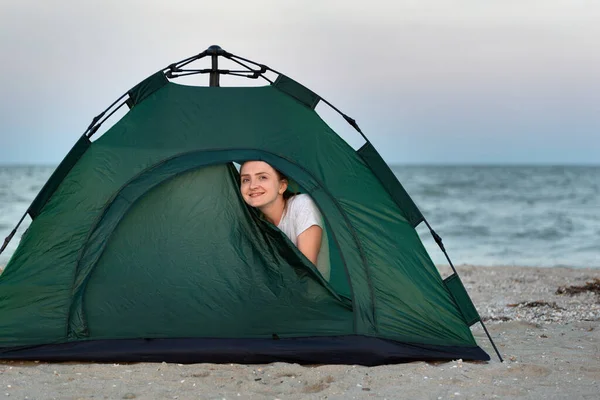 Young Happy Woman Tourists Peeking Out Tent Camping Sea — Stock Photo, Image