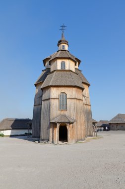 Kutsal bakire ada Khortytsya şefaat Kilisesi. Yan görünüm