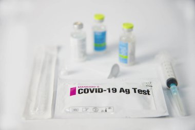 Hızlı antijen testi Covid - 19 otomatik repid test seti