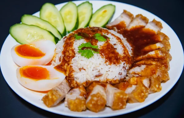 Nasi Dengan Daging Babi Renyah Hidangan Asia Resep Favorit — Stok Foto