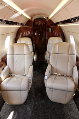 Orta Boyut icra jet kabin