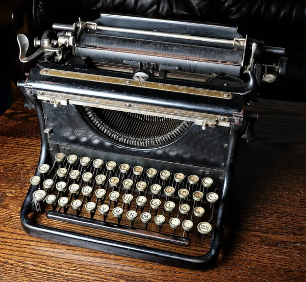 Mechanický psací stroj od počátku minulého století — Stock fotografie
