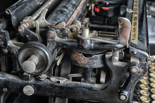 Mechanický psací stroj válec a páky — Stock fotografie