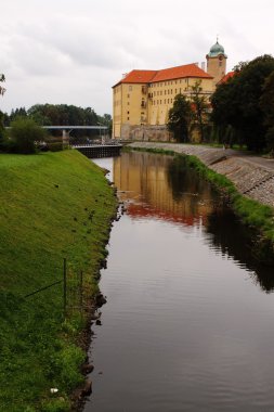 Chateau tarafından kanal