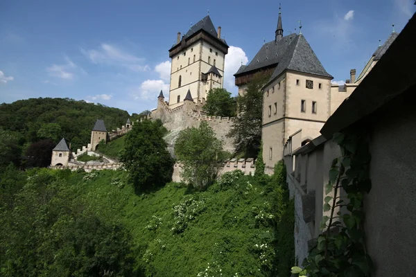 Grande castelo medieval — Fotografia de Stock