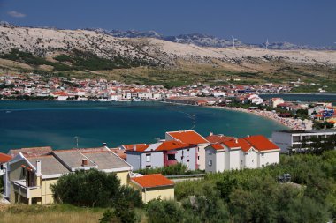 Denizin kenarında Hırvat şehir