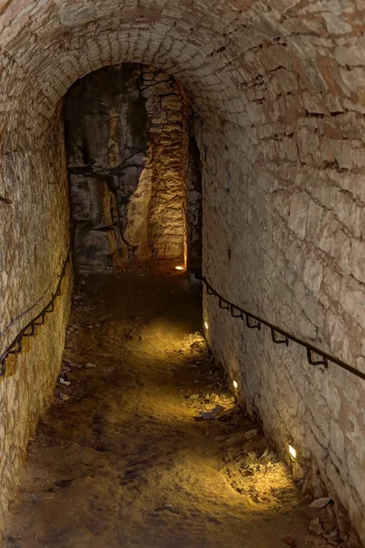 Antiguo corredor subterráneo — Foto de Stock