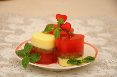 Puf dondurma meyve ile