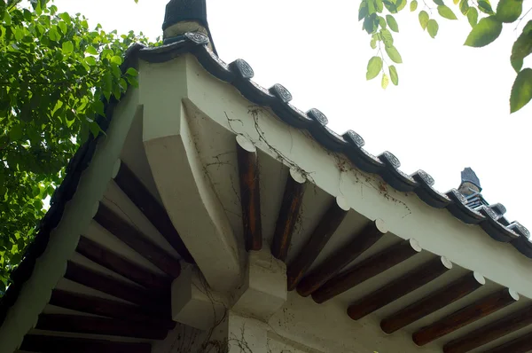 Bukchon Hanok pueblo en verano en Seúl —  Fotos de Stock