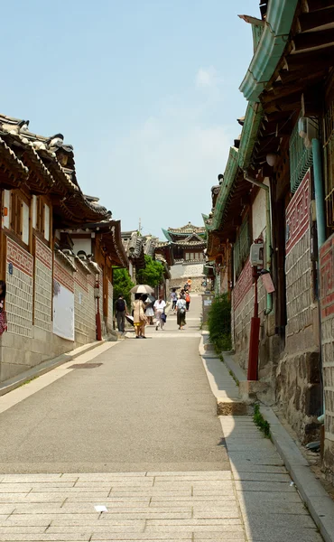 Παραδοσιακό χωριό Bukchon σας σε ένα χανόκ χωριό το καλοκαίρι στη Σεούλ — Φωτογραφία Αρχείου