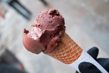 çikolatalı dondurma.