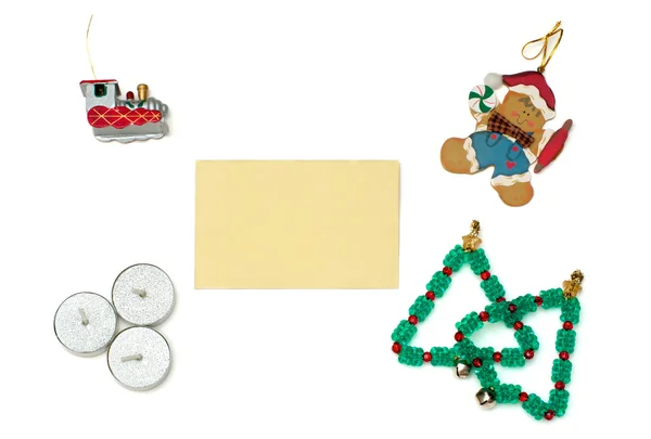 Pan de jengibre de Navidad, tren, árboles y velas con saludo ca —  Fotos de Stock