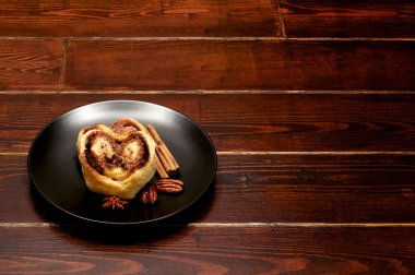 Tabak pişmiş çörekler