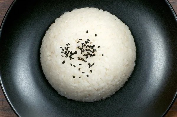 Porsi beras di piring close up top view — Stok Foto