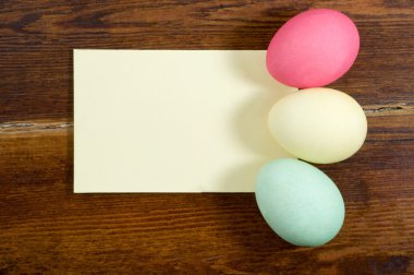 Kartı ile üç yumurta