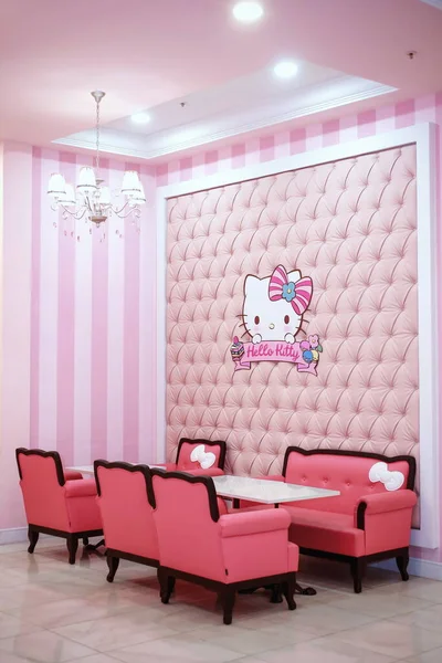 梦岛主题公园Hello Kitty咖啡店的碎片 — 图库照片