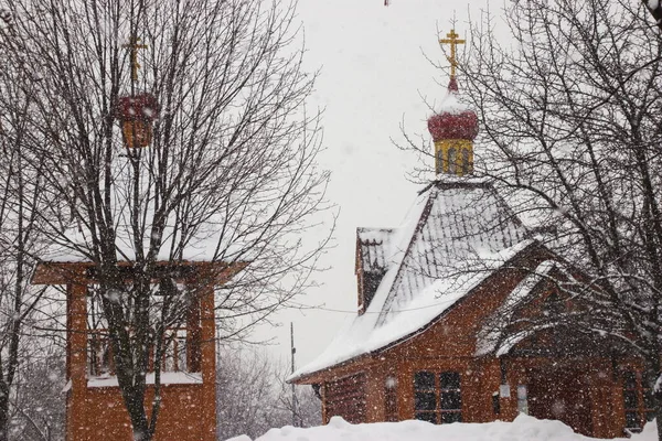 Ortodoks Hıristiyan Kilisesi Kutsal Prens Dimitri Donskoy Anısına Kışın Kar — Stok fotoğraf