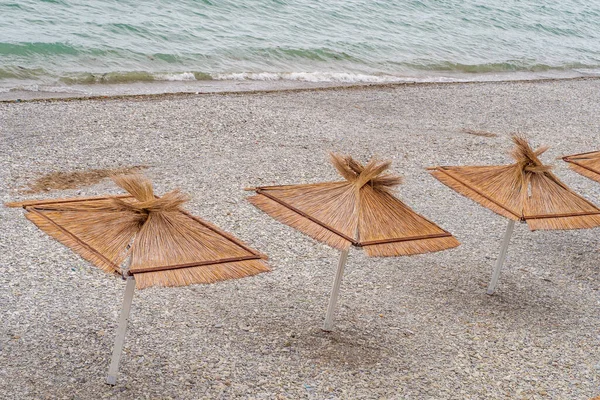 Parasole Straw Beach Umbrellas Row — Stock Photo, Image