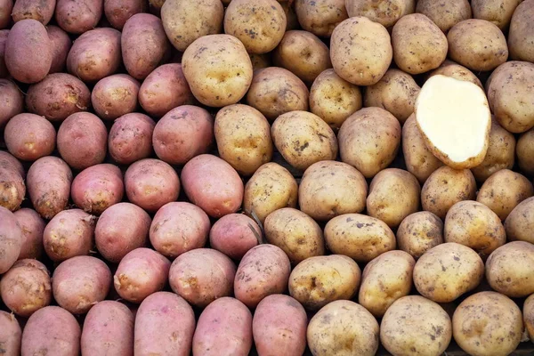 Ingelegde Aardappelen Zijn Roze Wit Geel Naast Elkaar — Stockfoto