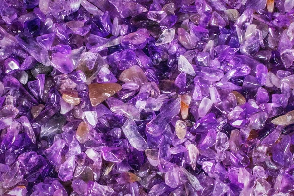 各种紫水晶石的小碎片 — 图库照片