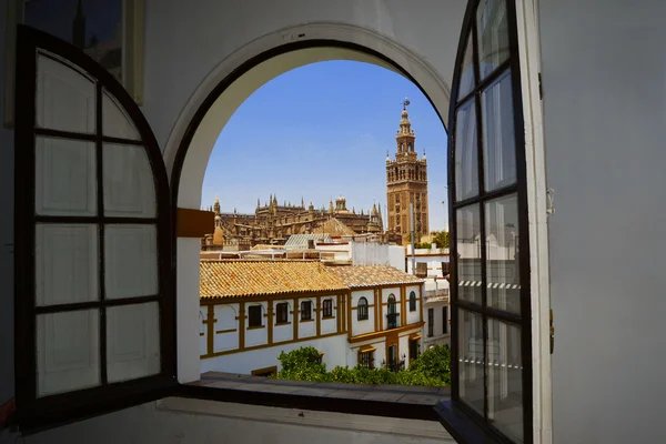 Catedrala și Giralda din Sevilla — Fotografie, imagine de stoc