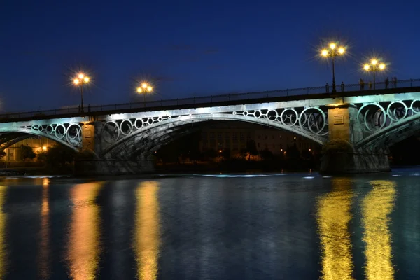 Mostu Triana w Sewilli — Zdjęcie stockowe