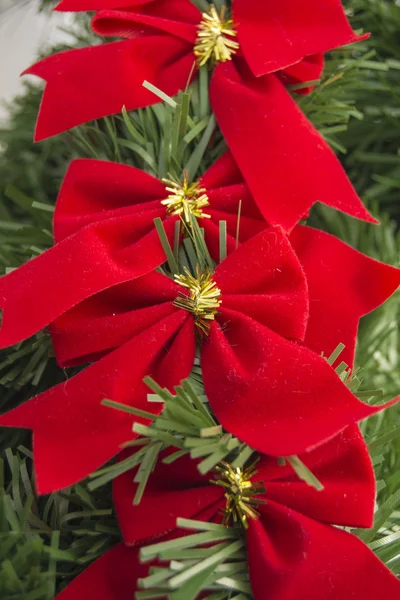 Kırmızı Arkaplanda Noel Süslemeleri