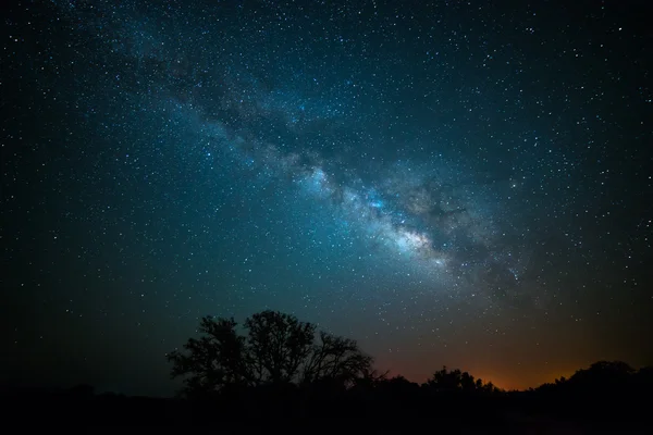 長時間露光の銀河 — ストック写真