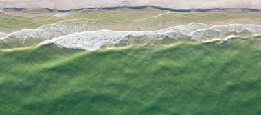 Deniz kıyısında hava manzarası