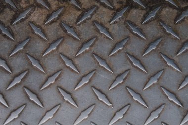 Ağır şekilde kullanılan paslanmaz çelik basamaklar.