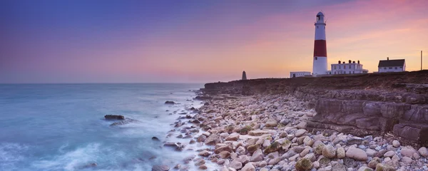 Portland Bill latarni w Dorset, w Anglii na zachodzie słońca — Zdjęcie stockowe