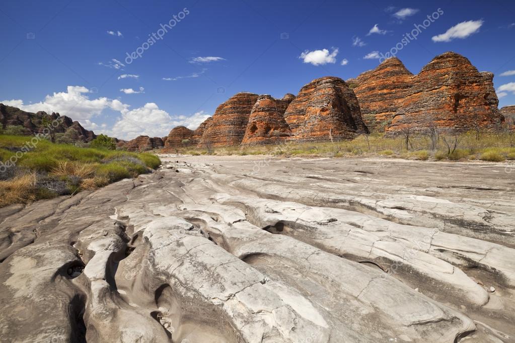 Песчаная пустыня негев израиль. Вади пересыхающие реки африки. Как называются пересыхающие реки австралии. Высохшие реки австралии. Пересыхающие русла рек в австралии.