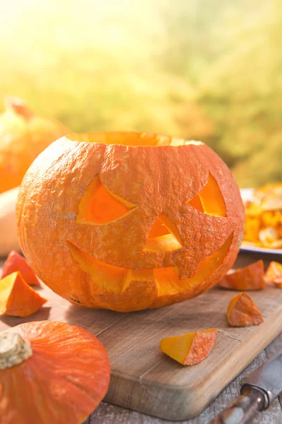 Jack O'Lantern Cadılar Bayramı için oyma — Stok fotoğraf