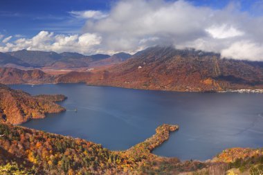 Lake Chuzenji, yukarıdan Sonbahar Japonya'da