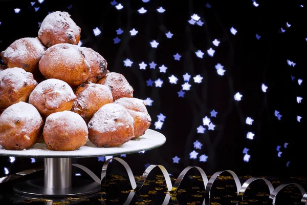 Nouvel An hollandais avec oliebollen, une pâtisserie traditionnelle — Photo