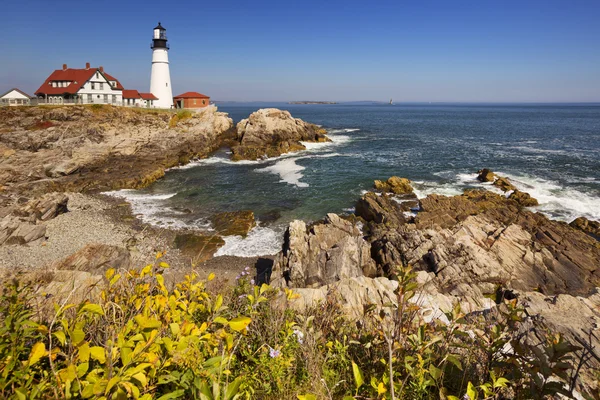 Portland Head Lighthouse, Maine, EUA em um dia ensolarado — Fotografia de Stock