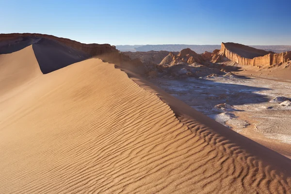バジェ デ ラ ルナ、アタカマ砂漠、チリの砂丘 — ストック写真