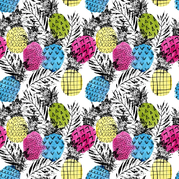 Suluboya ve grunge dokular dikişsiz desen ile renkli ananas — Stok fotoğraf