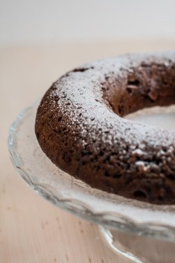 pudra şekeri ile çikolatalı kek kek