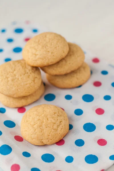 Grentemskoe round cookies on colorful napkin — Stock Photo, Image