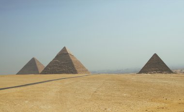 Giza piramitleri. Mısır. Eylül 2008