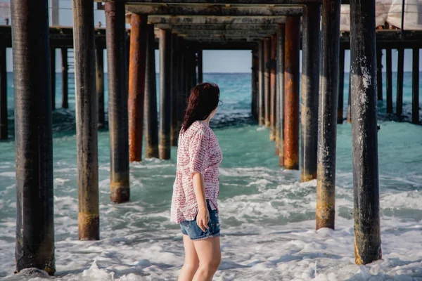 Turkije Middellandse Zee Jonge Vrouw Draaide Zich Weg Van Camera — Stockfoto