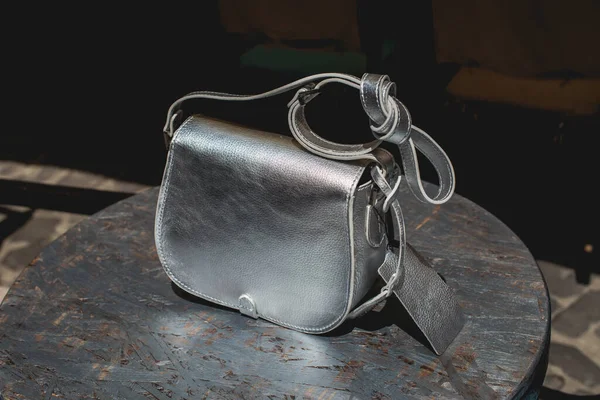 Festive evening small silver bag. Luxury accessories and party concept. — Stock Photo, Image