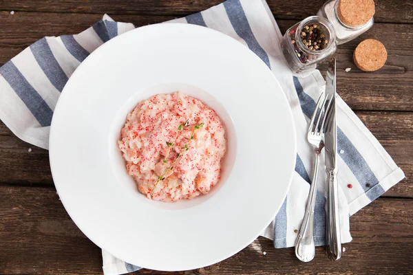 Tasty Risotto with seafood and red Caviar of flying fish with ro — Stock Photo, Image