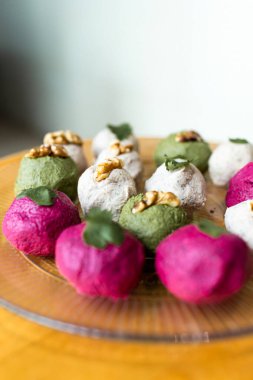 Ispanaklı, pancarlı ve fıstıklı Gürcü phali