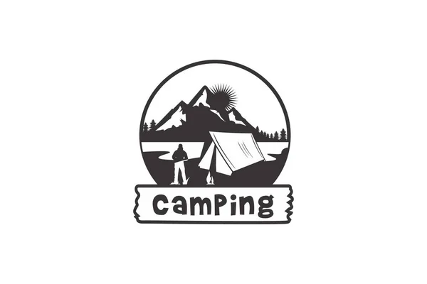 Modèle Graphique Créatif Conception Logo Camping Aventure — Image vectorielle